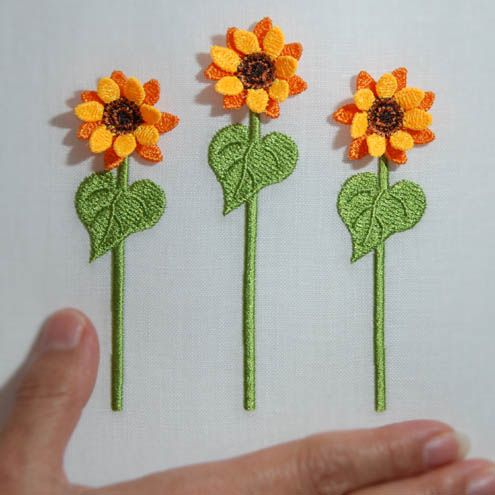 Machine Embroidery: Embroidery - FSL Support Ribbon Suncatcher